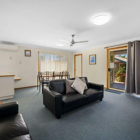 Dolphin Sands Holiday Cabins Кофс-Гарбор Екстер'єр фото