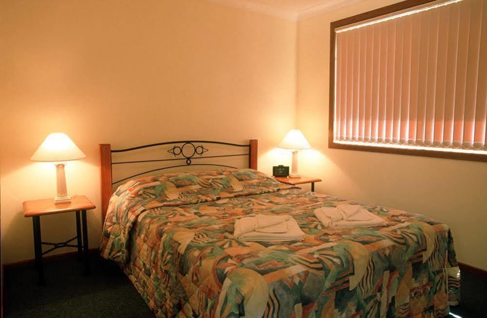 Dolphin Sands Holiday Cabins Кофс-Гарбор Екстер'єр фото